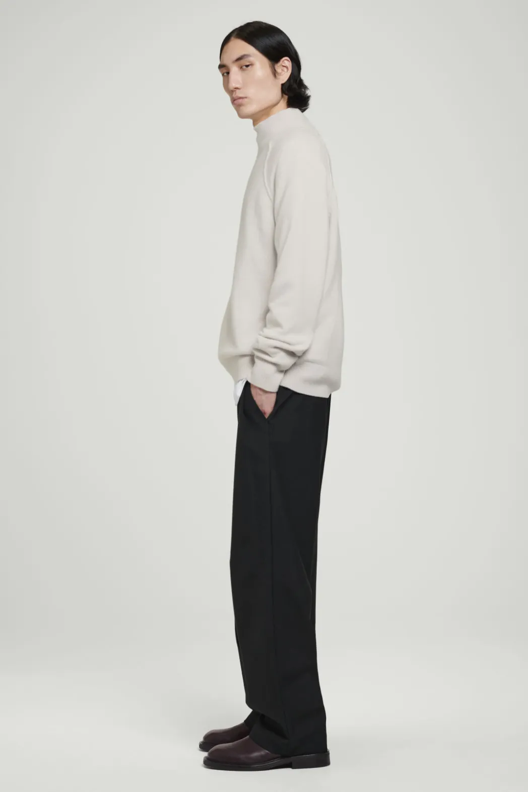 Outlet COS PURE CASHMERE FUNNEL-NECK SWEATER IVORY