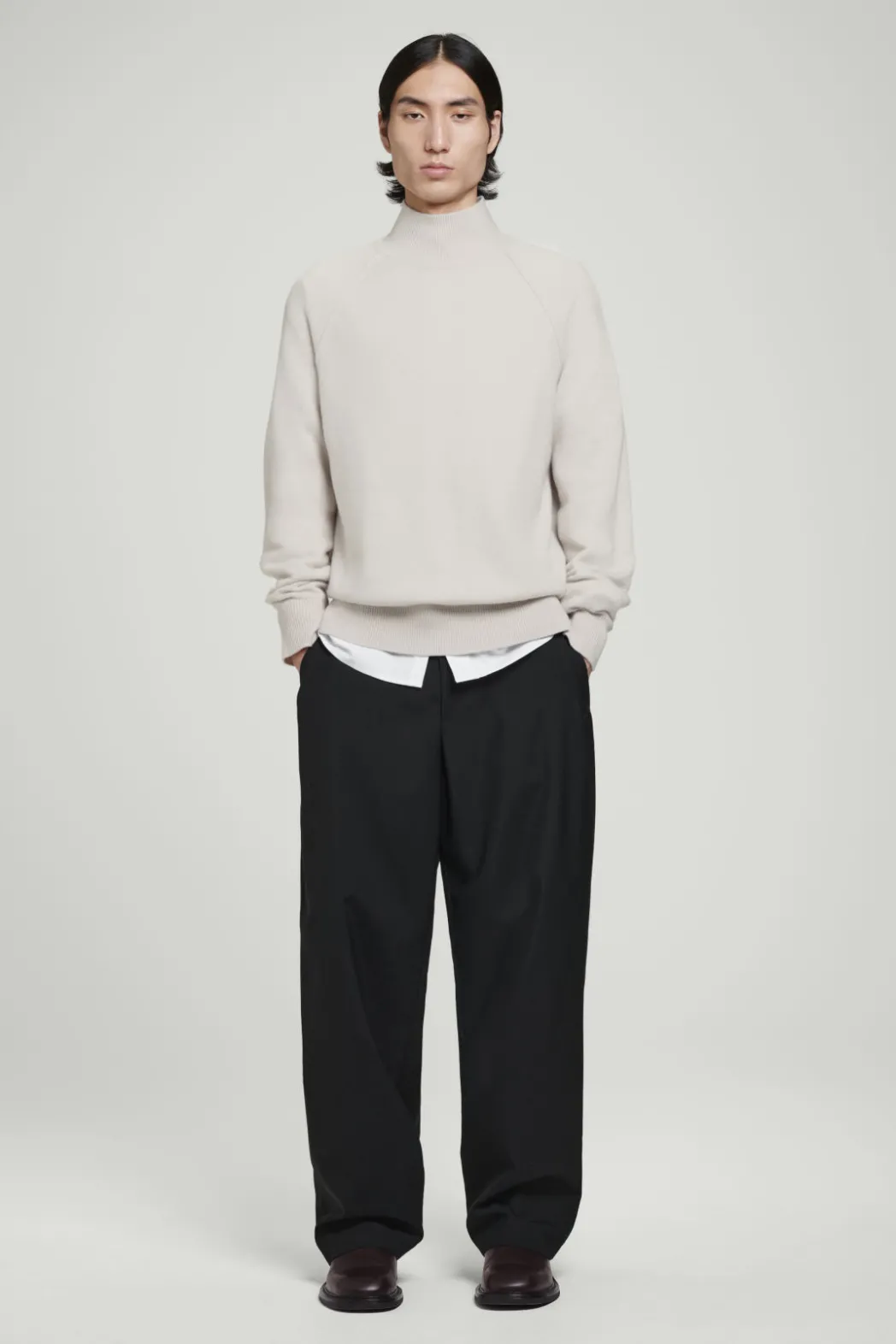 Outlet COS PURE CASHMERE FUNNEL-NECK SWEATER IVORY