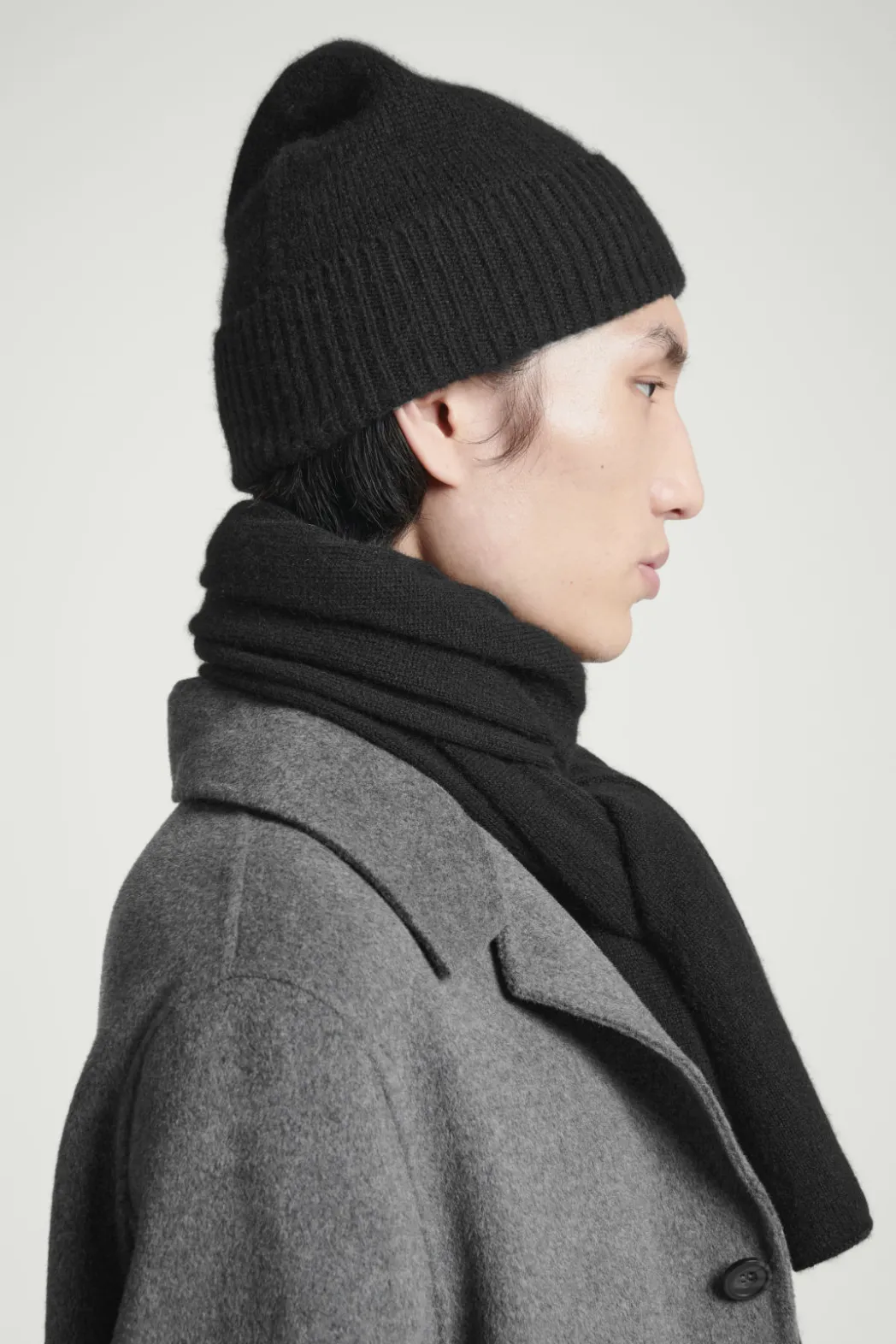 Sale COS PURE CASHMERE SCARF BLACK