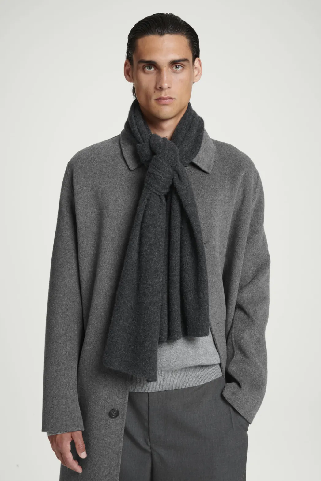 New COS PURE CASHMERE SCARF DARK GRAY