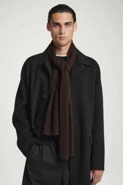 Online COS PURE CASHMERE SCARF BROWN