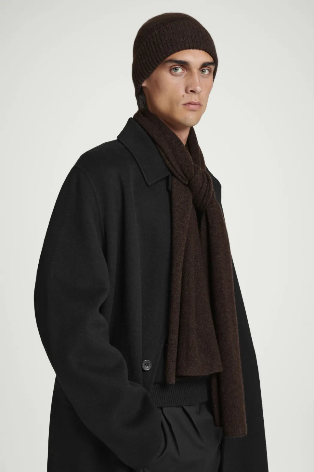 Online COS PURE CASHMERE SCARF BROWN