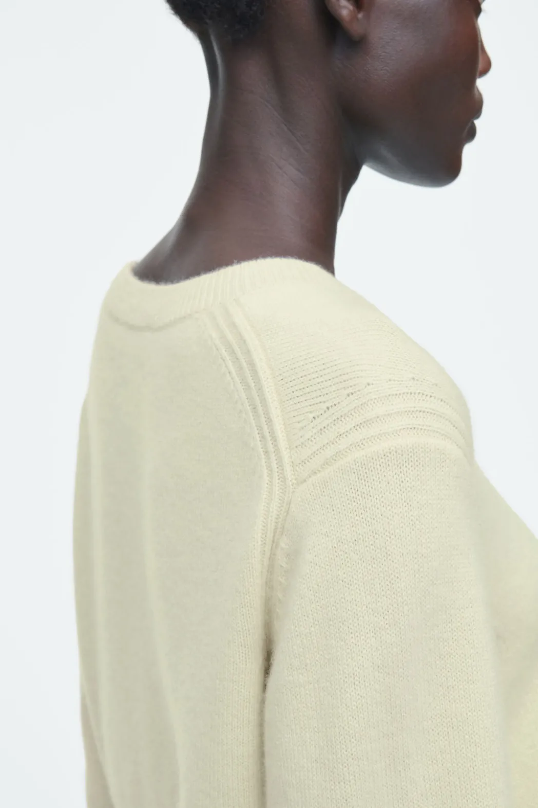 Online COS PURE CASHMERE SWEATER PALE GREEN