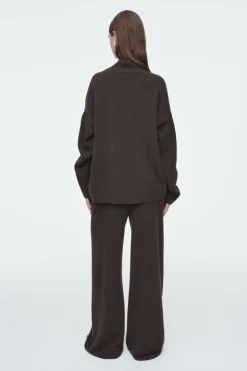 Outlet COS PURE CASHMERE TURTLENECK SWEATER DARK BROWN