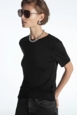 Outlet COS PURE SILK T-SHIRT BLACK