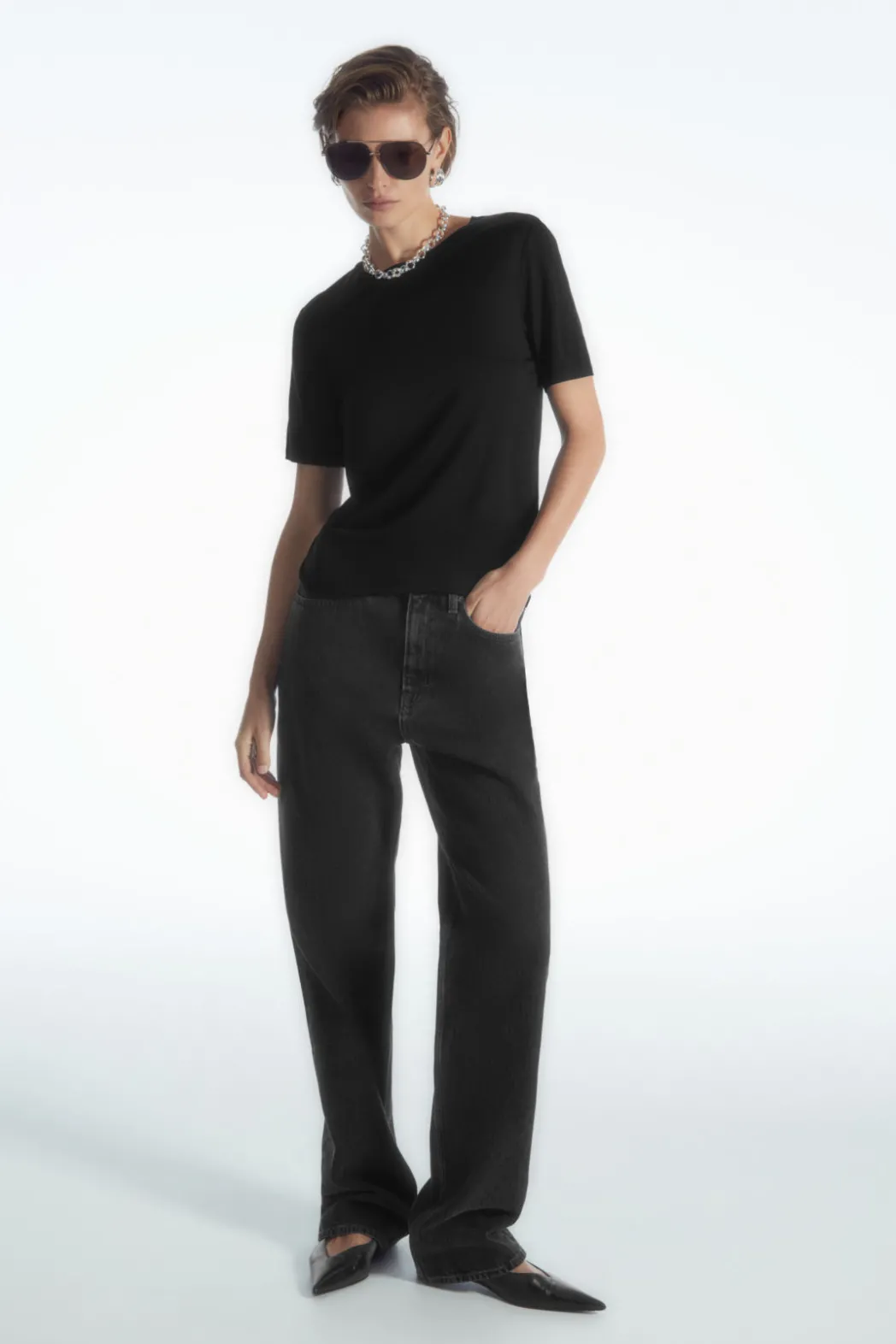 Outlet COS PURE SILK T-SHIRT BLACK