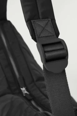 COS QUILTED CROSSBODY MESSENGER - NYLON BLACK