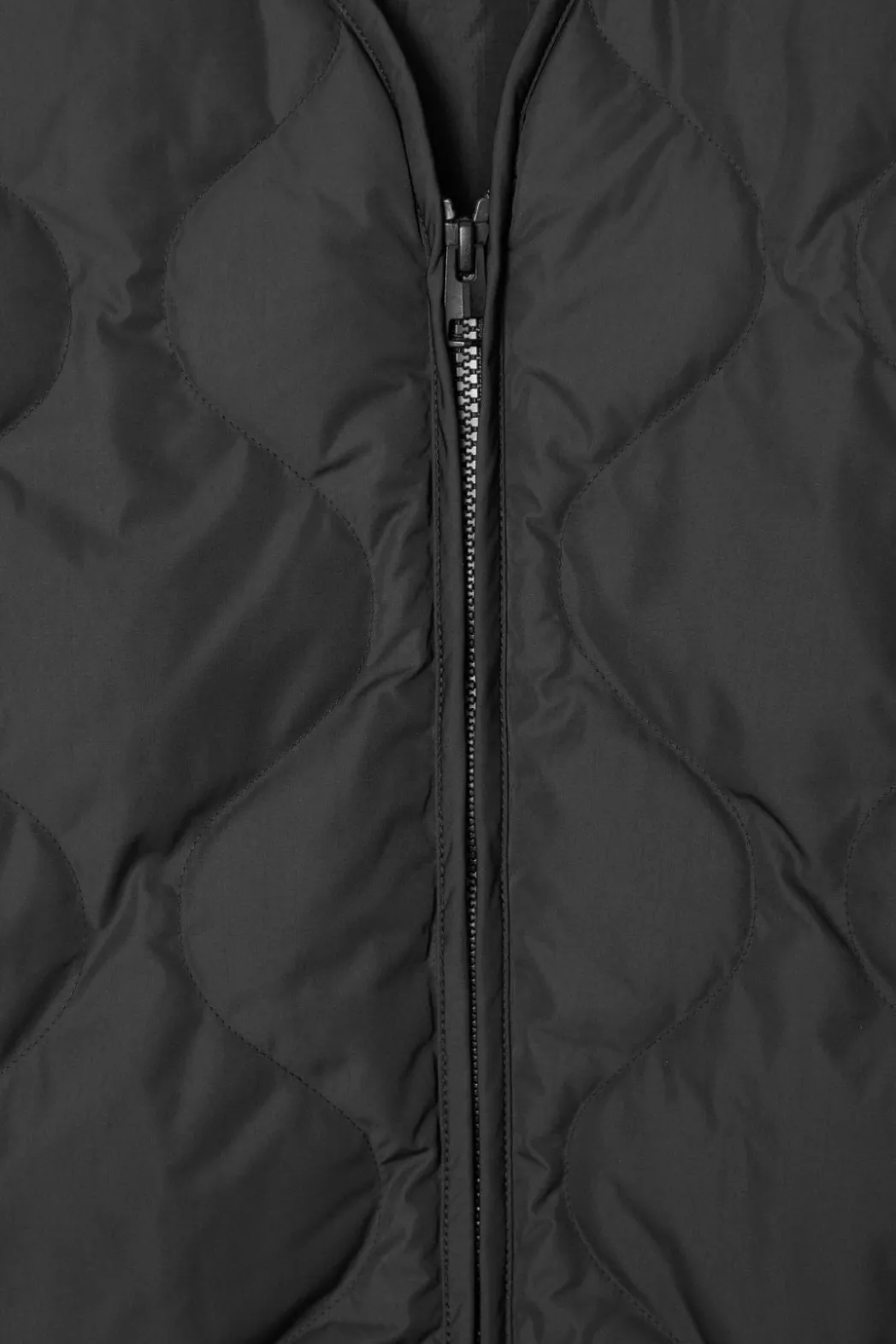 COS QUILTED DOWN LINER JACKET BLACK