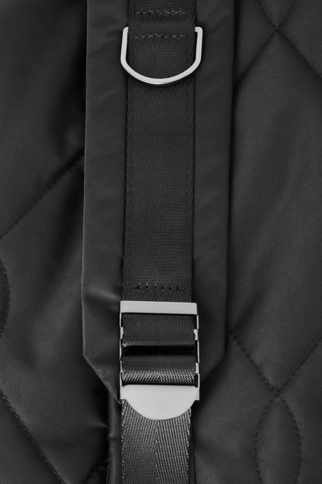 Sale COS QUILTED DRAWSTRING SLING DUFFLE BAG - NYLON BLACK