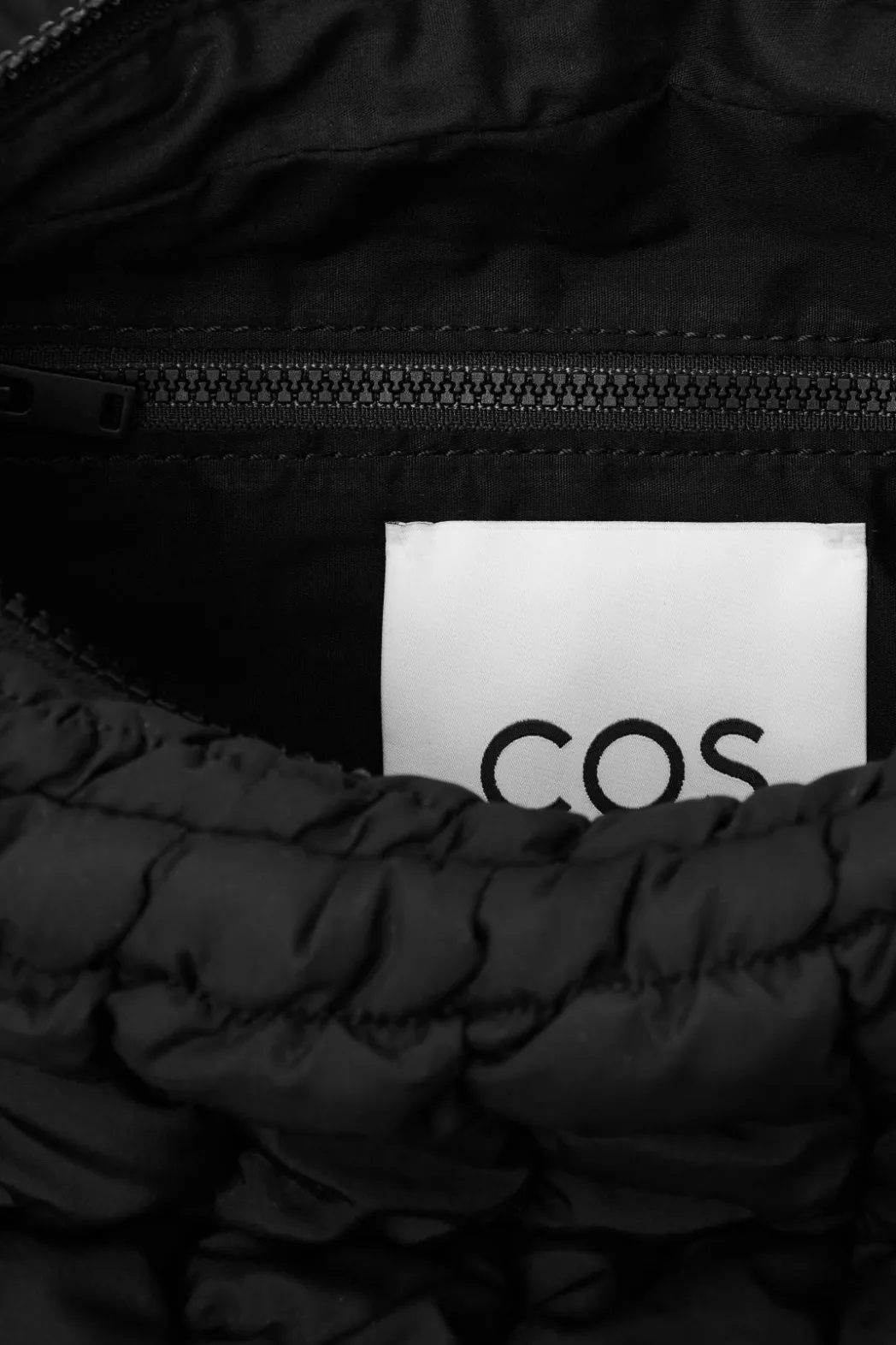Sale COS QUILTED MESSENGER BLACK