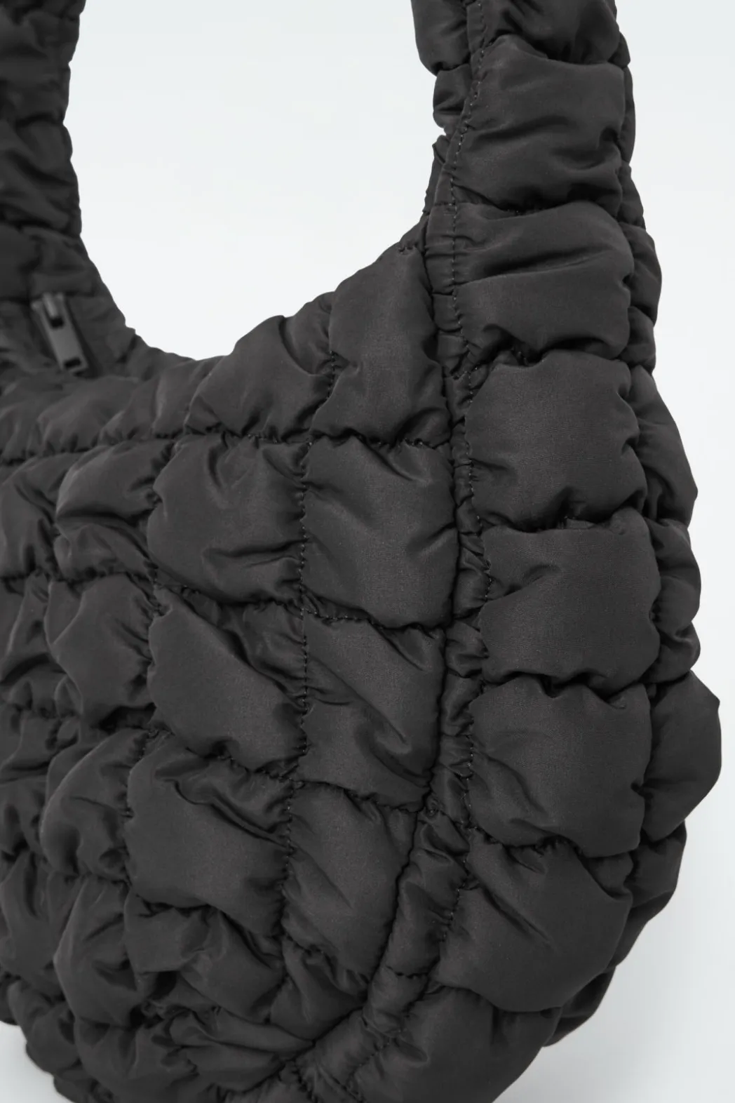 Sale COS QUILTED MESSENGER BLACK