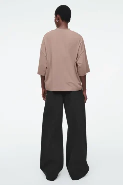 Best COS REGULAR BOXY MOCK-NECK T-SHIRT BEIGE