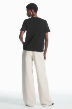 Sale COS REGULAR BOXY V-NECK T-SHIRT BLACK