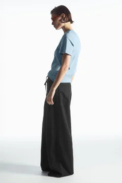 Hot COS REGULAR BOXY V-NECK T-SHIRT LIGHT BLUE