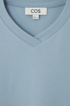 Hot COS REGULAR BOXY V-NECK T-SHIRT LIGHT BLUE