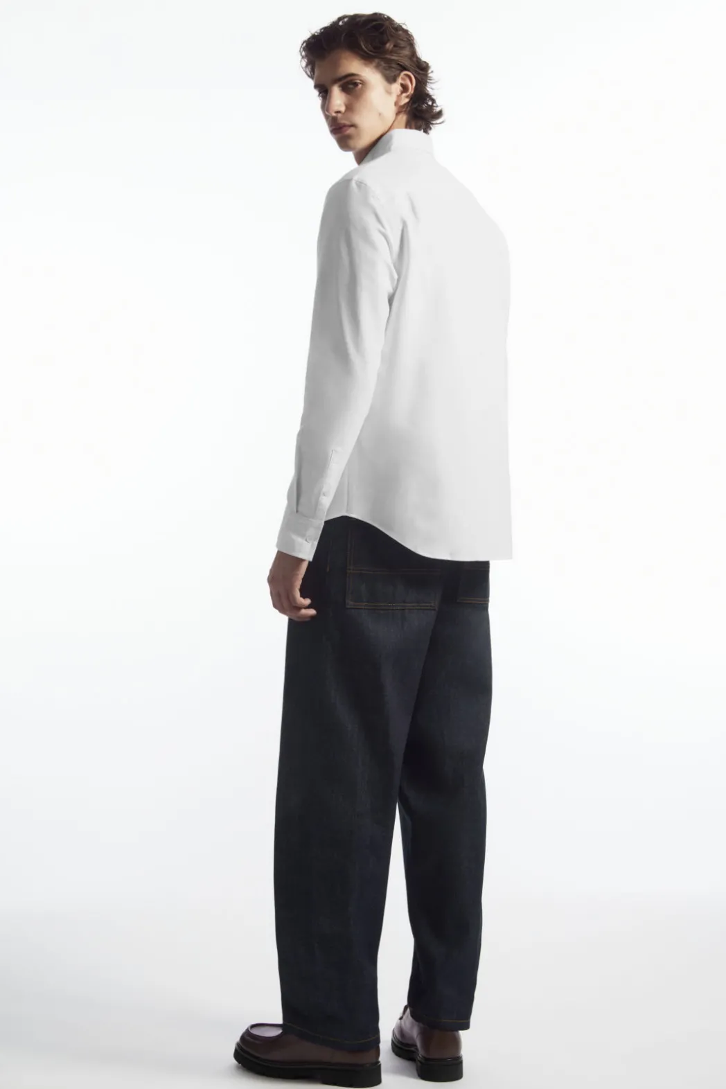 Hot COS REGULAR BUTTON-DOWN COLLAR COTTON OXFORD SHIRT WHITE