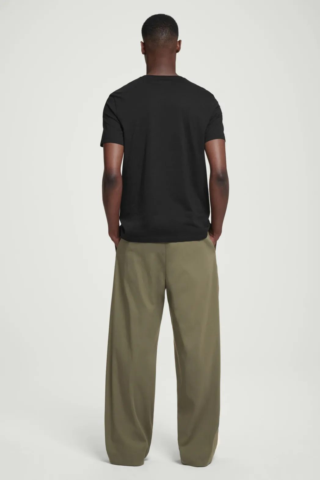 Outlet COS REGULAR COTTON T-SHIRT black