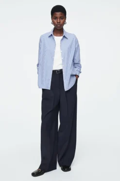 COS REGULAR CURVED-HEM SHIRT BLUE / STRIPED