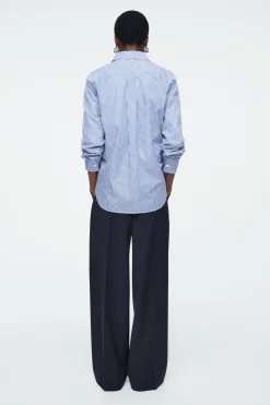 COS REGULAR CURVED-HEM SHIRT BLUE / STRIPED