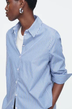 COS REGULAR CURVED-HEM SHIRT BLUE / STRIPED