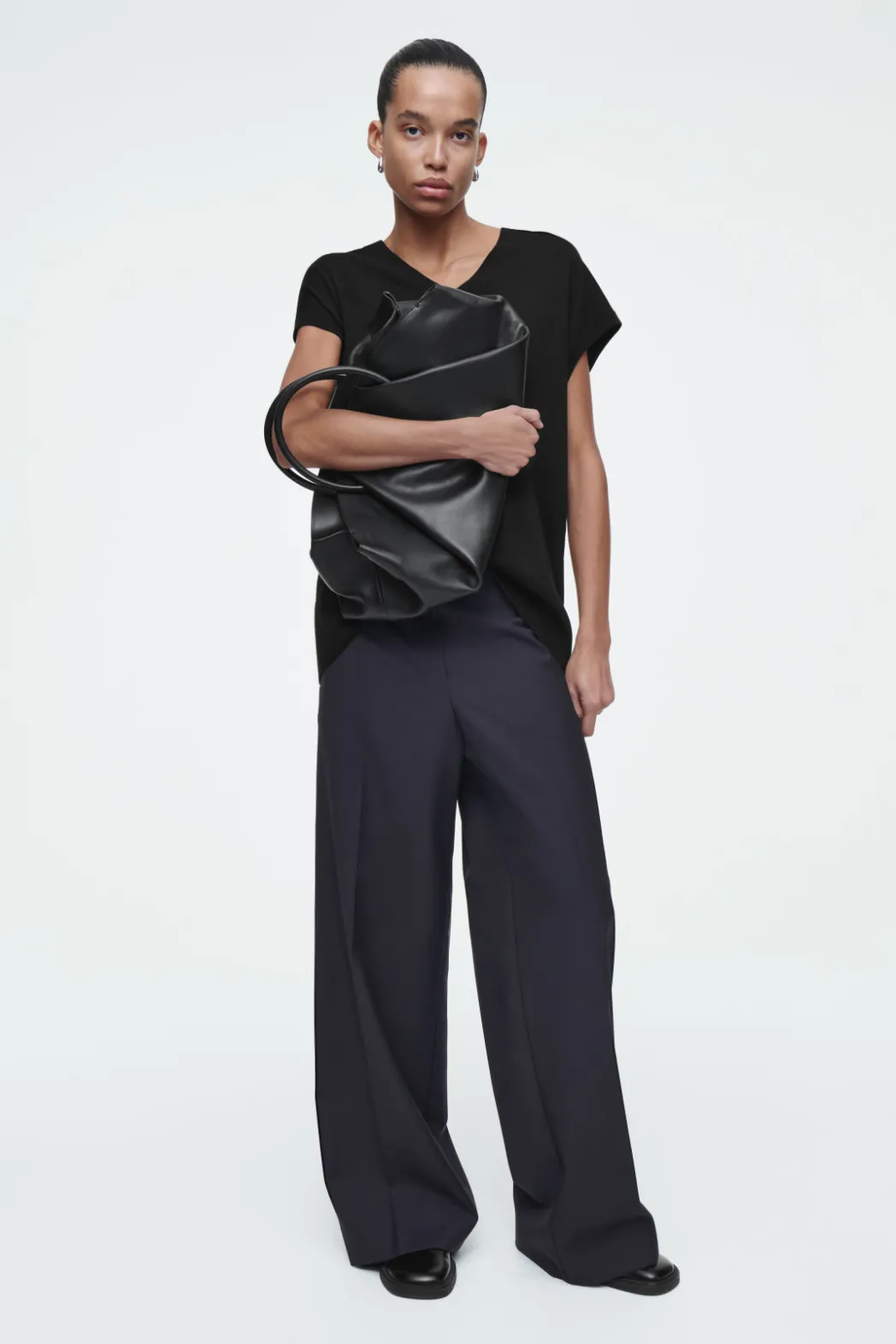 Discount COS REGULAR ELASTICATED WOOL STRAIGHT-LEG PANTS NAVY