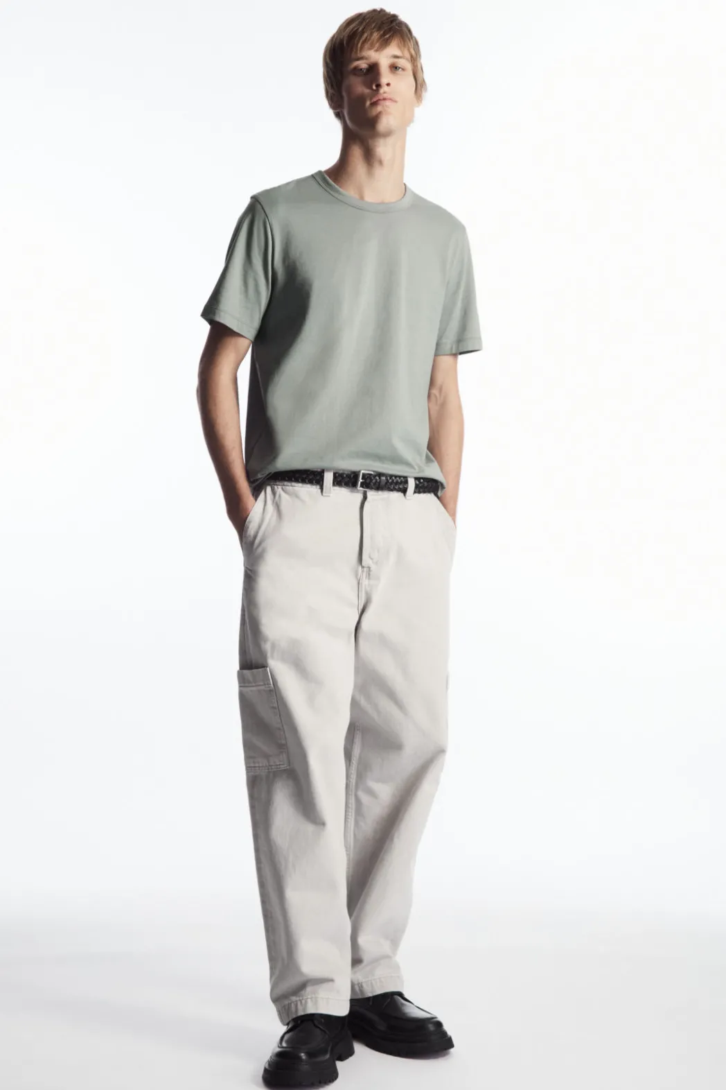 Best COS REGULAR LIGHTWEIGHT BRUSHED-COTTON T-SHIRT DUSTY GREEN
