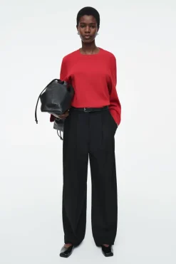 COS REGULAR LONG-SLEEVED T-SHIRT RED