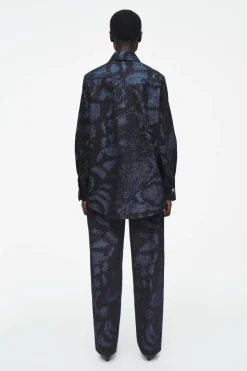New COS REGULAR PRINTED DENIM SHIRT DARK BLUE