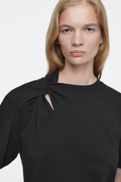 Discount COS REGULAR TWIST-NECK T-SHIRT BLACK