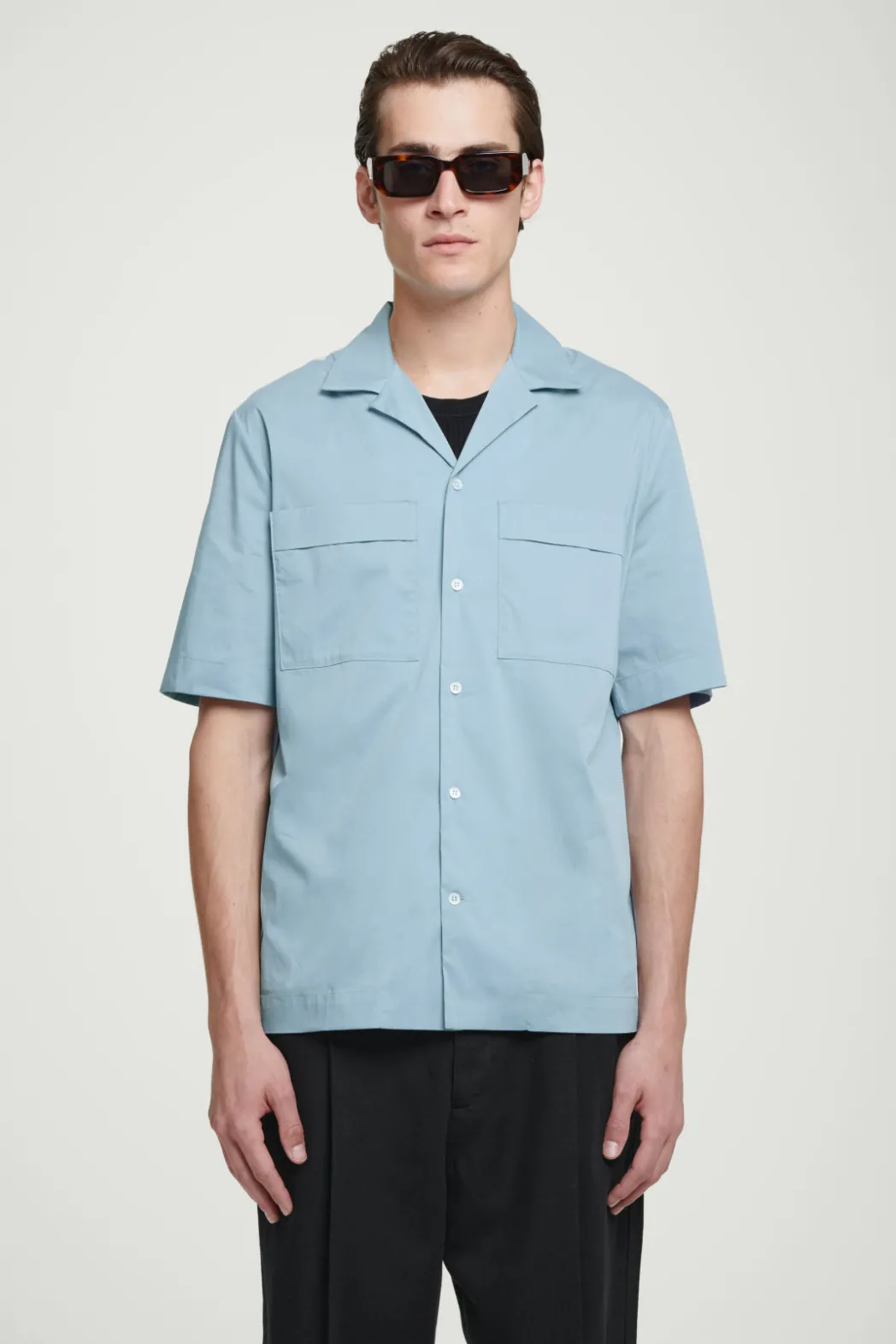 Discount COS REGULAR UTILITY COTTON SHORT-SLEEVED SHIRT LIGHT BLUE