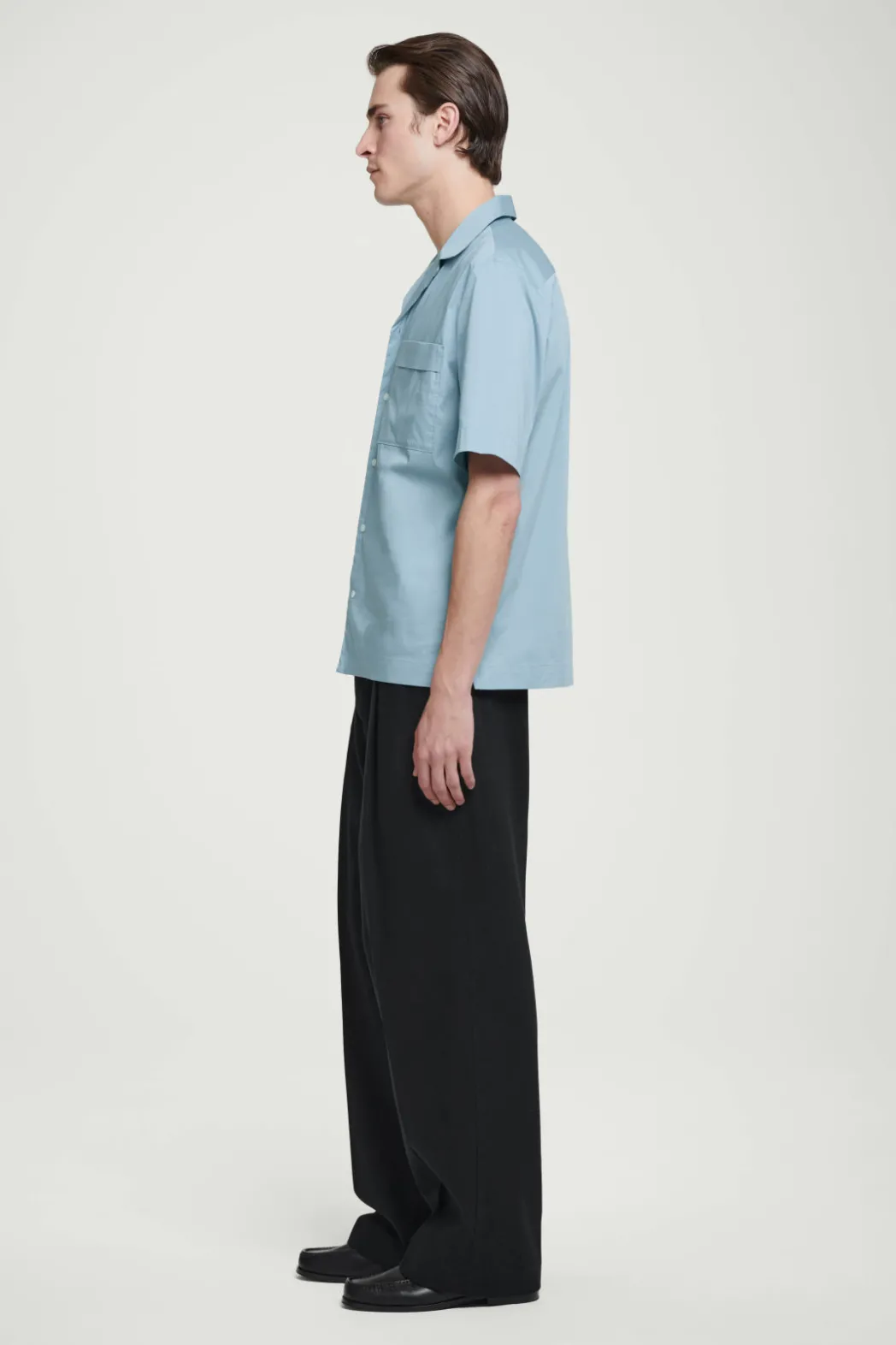 Discount COS REGULAR UTILITY COTTON SHORT-SLEEVED SHIRT LIGHT BLUE