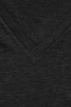 Clearance COS REGULAR V-NECK LINEN T-SHIRT BLACK