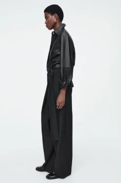 Outlet COS RELAXED BELTED WRAP-FRONT WOOL PANTS BLACK