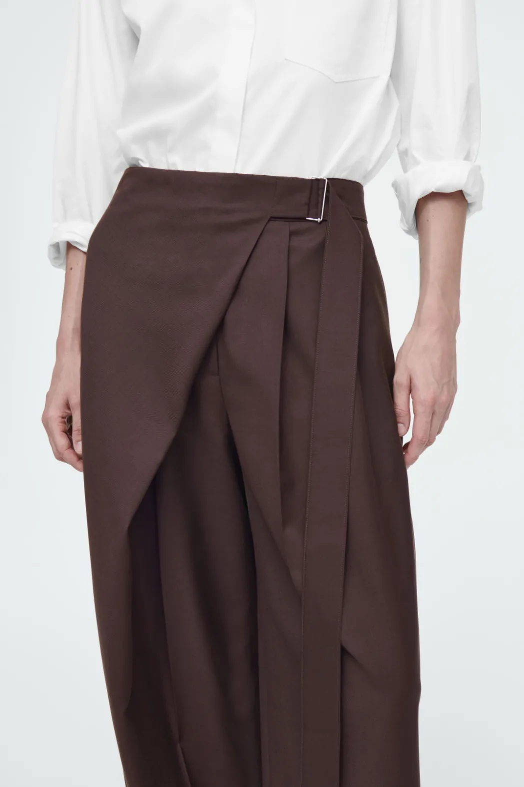COS RELAXED BELTED WRAP-FRONT WOOL PANTS DARK RED