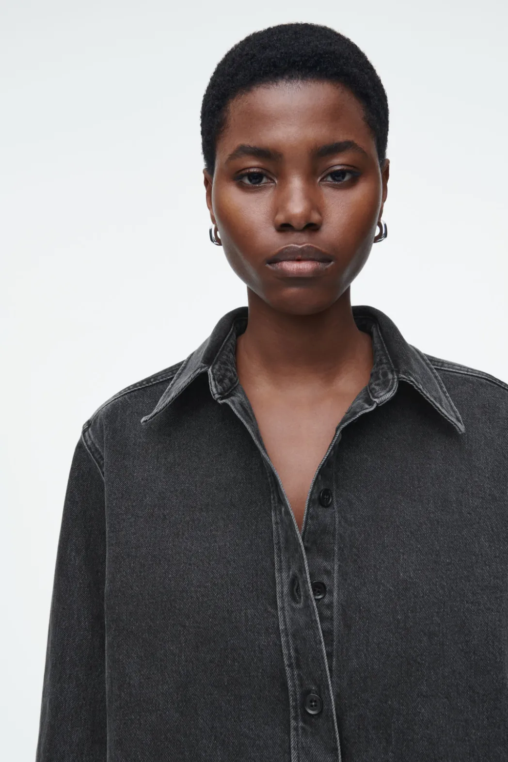 COS RELAXED DENIM SHIRT WASHED BLACK