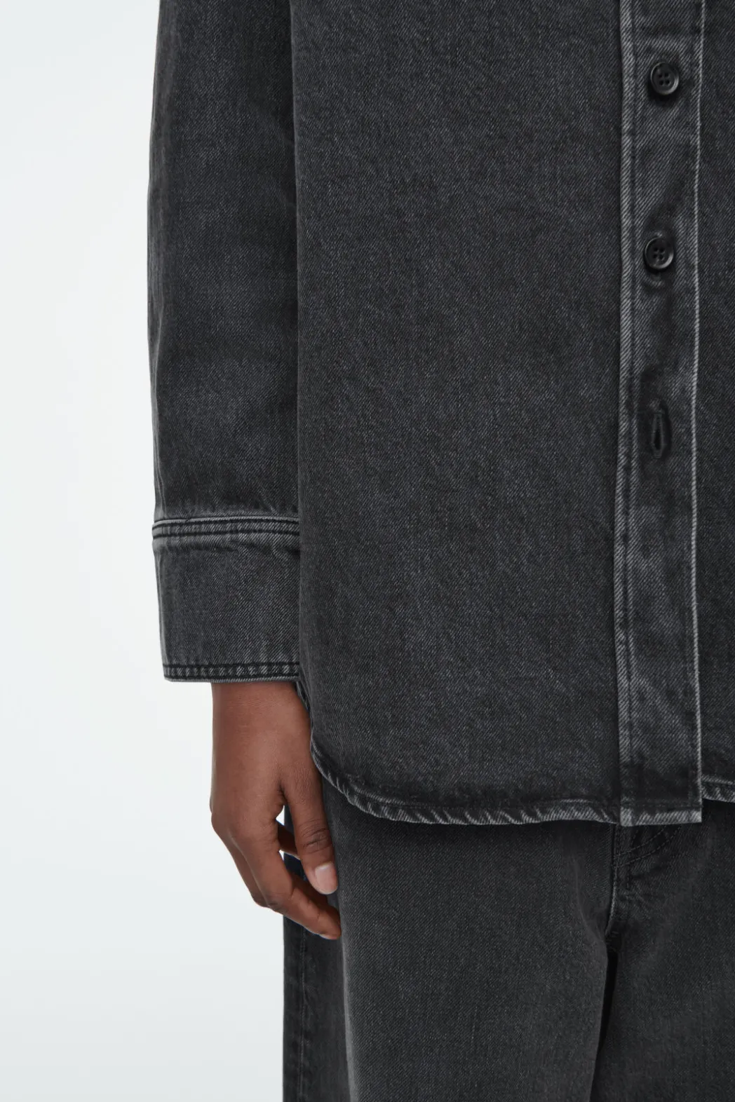 COS RELAXED DENIM SHIRT WASHED BLACK