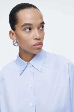 COS RELAXED DOUBLE-CUFF SHIRT LIGHT BLUE