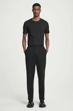 COS RELAXED ELASTICATED PINSTRIPED TROUSERS BLACK / PINSTRIPED