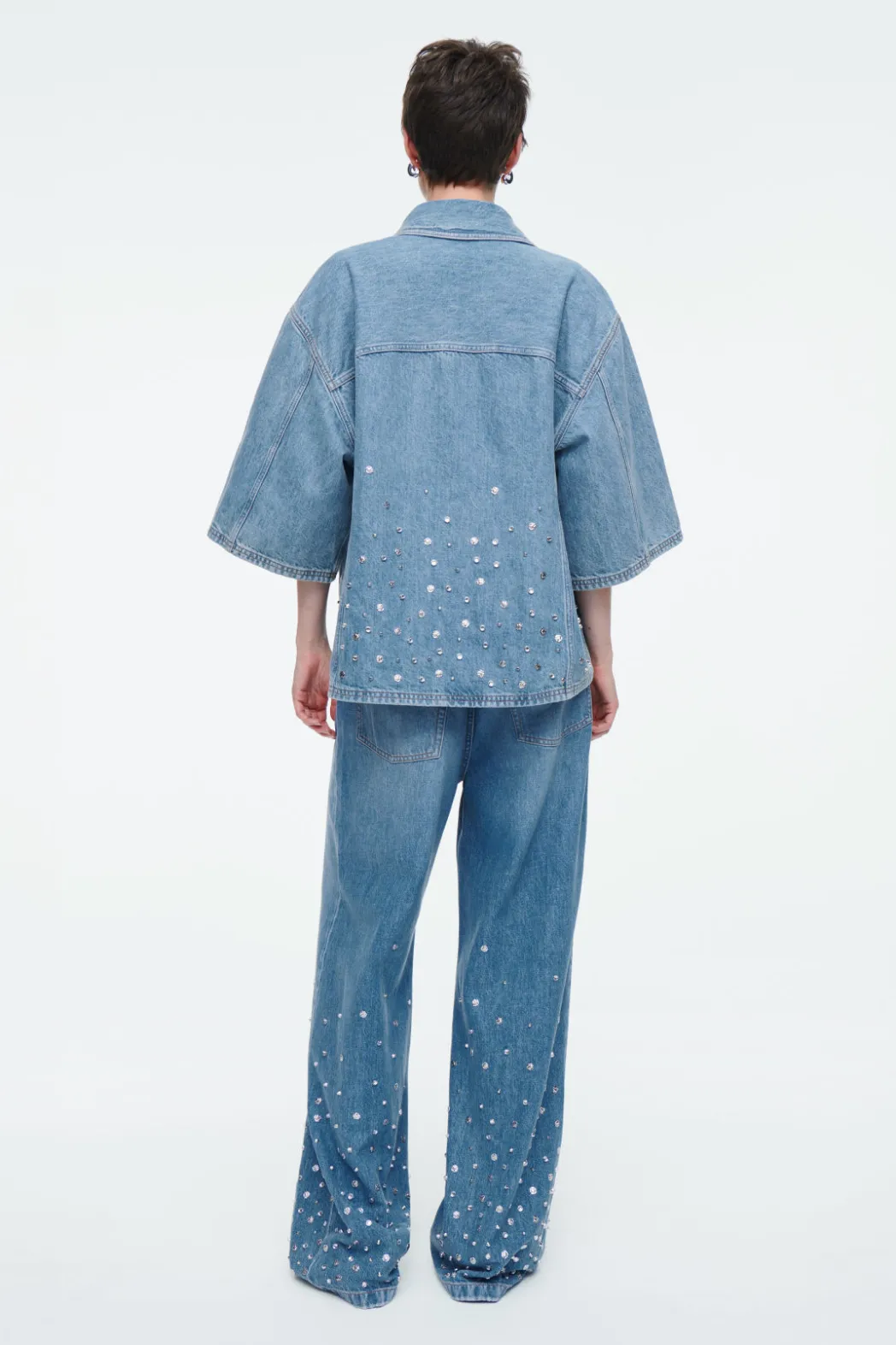 Clearance COS RELAXED EMBELLISHED DENIM SHIRT MID BLUE