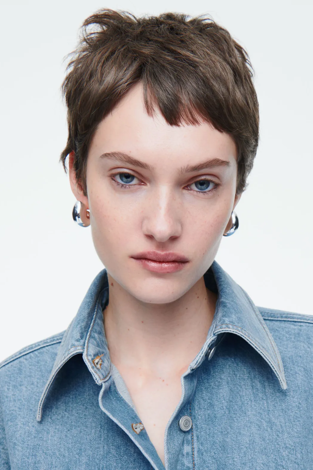Clearance COS RELAXED EMBELLISHED DENIM SHIRT MID BLUE