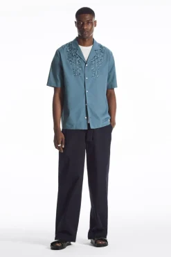 Online COS RELAXED FLORAL EMBROIDERED SHORT-SLEEVED SHIRT BLUE