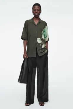 Best COS RELAXED FLORAL RESORT SHIRT CHARCOAL / FLORAL