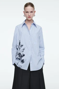 COS RELAXED FLORAL-PRINT STRIPED SHIRT BLUE / FLORAL