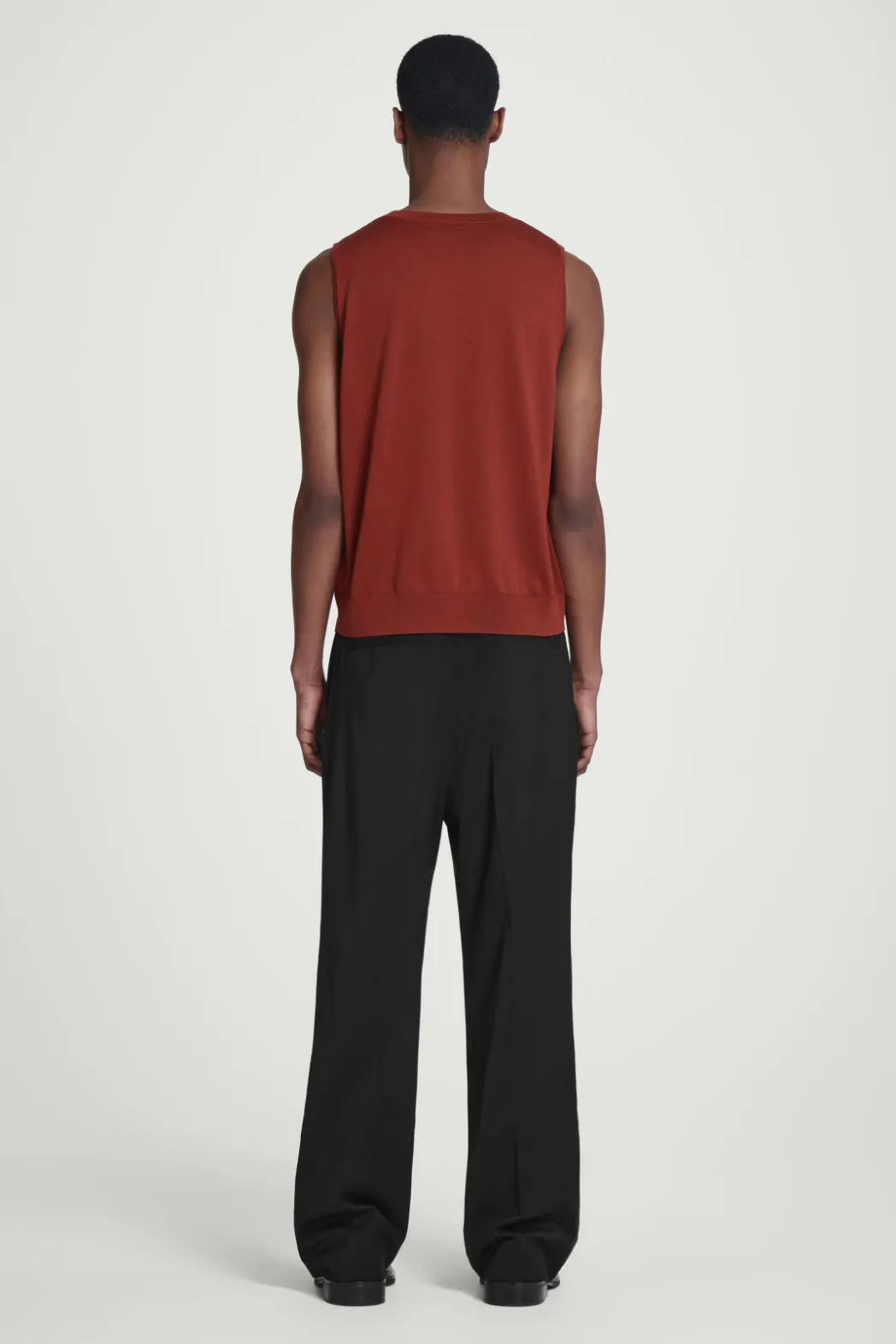 COS RELAXED KNITTED SILK VEST RED