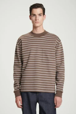 Sale COS RELAXED MOCK-NECK COTTON LONG-SLEEVED T-SHIRT BROWN / OFF-WHITE