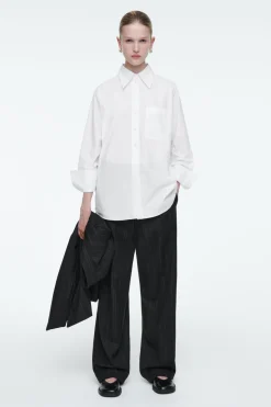 Outlet COS RELAXED PINSTRIPED BARREL-LEG PANTS BLACK / PINSTRIPED