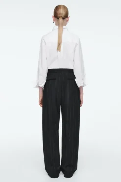 Outlet COS RELAXED PINSTRIPED BARREL-LEG PANTS BLACK / PINSTRIPED