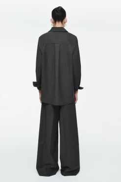 Outlet COS RELAXED PINSTRIPED WOOL SHIRT DARK GRAY / PINSTRIPED