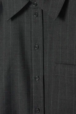 Outlet COS RELAXED PINSTRIPED WOOL SHIRT DARK GRAY / PINSTRIPED