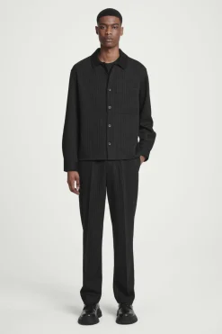 Outlet COS RELAXED PINSTRIPED WOOL-BLEND JERSEY SHIRT BLACK / PINSTRIPED